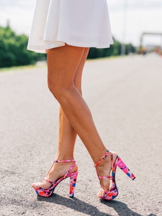 Hot Summer Sale - Kedvezmények Shalini fukszia női szandál textil anyagból Promóció
